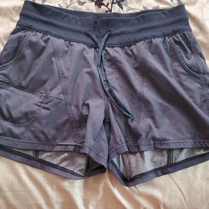 North Face short